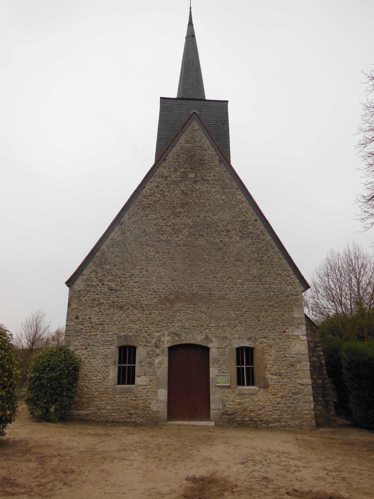 Eglise de Saint-Hilaire-sur-Puiseaux
